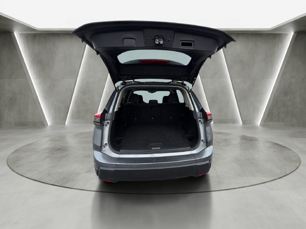 Used 2024 Nissan Rogue S AWD/4WD image 9