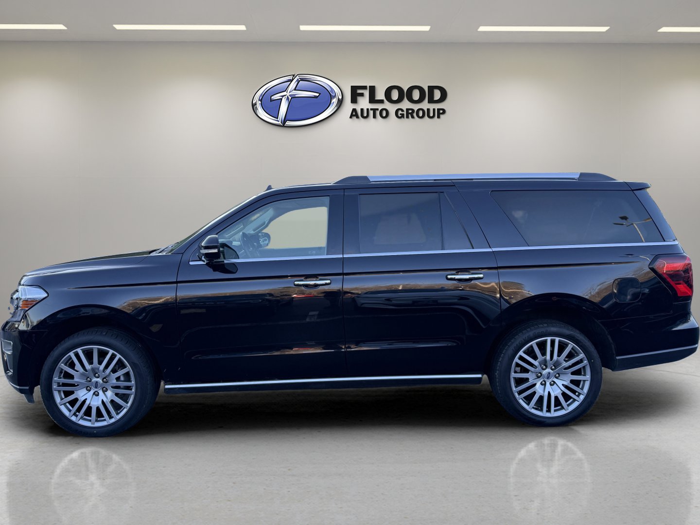 Used 2023 Ford Expedition Max Limited image 5