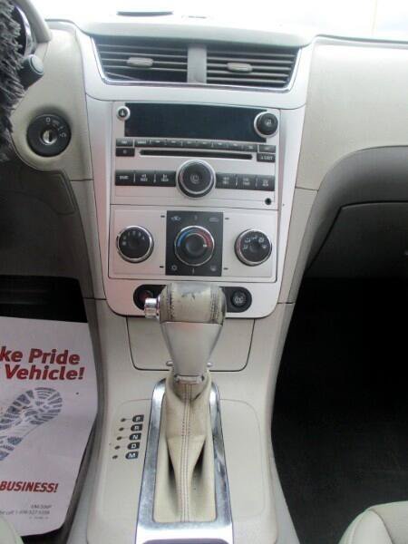 Used 2008 Chevrolet Malibu LT w/ HFV6 Engine Package FWD image 11