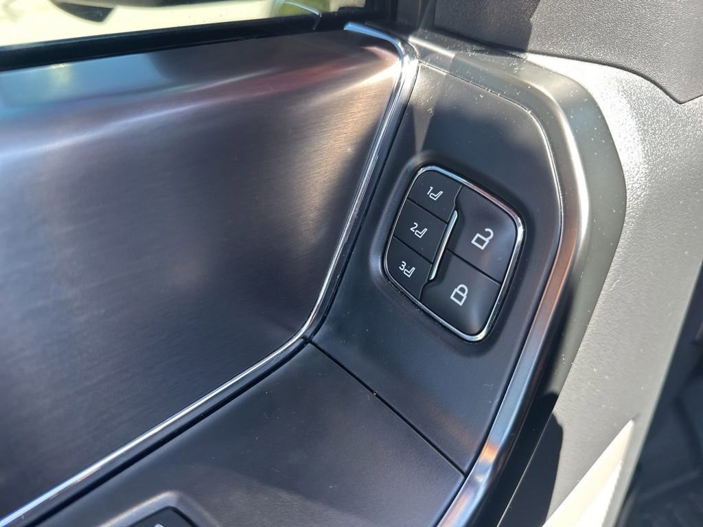 Used 2024 Ford F150 Platinum image 17