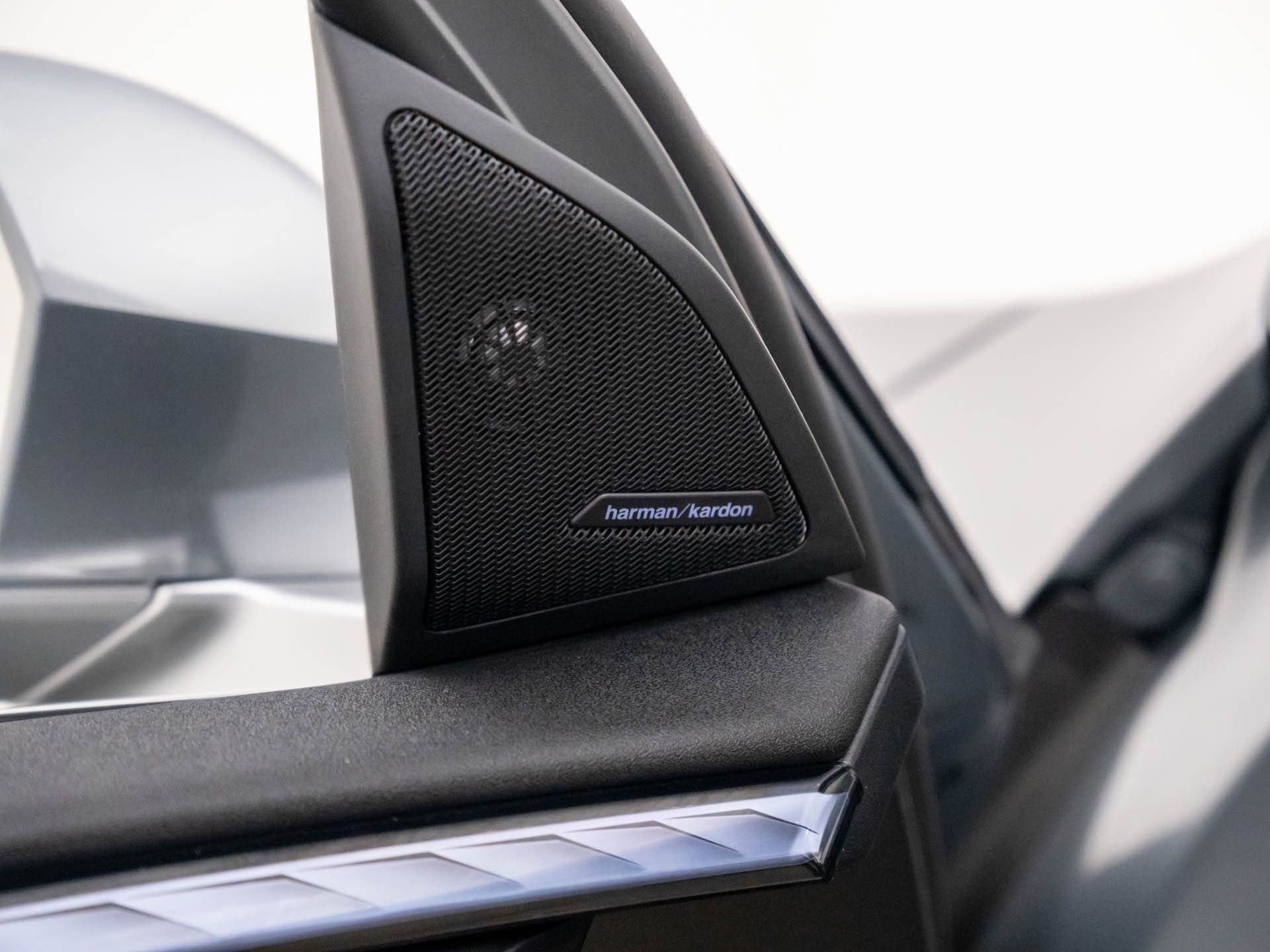 Used 2026 BMW X3 xDrive30 w/ Premium Package image 14