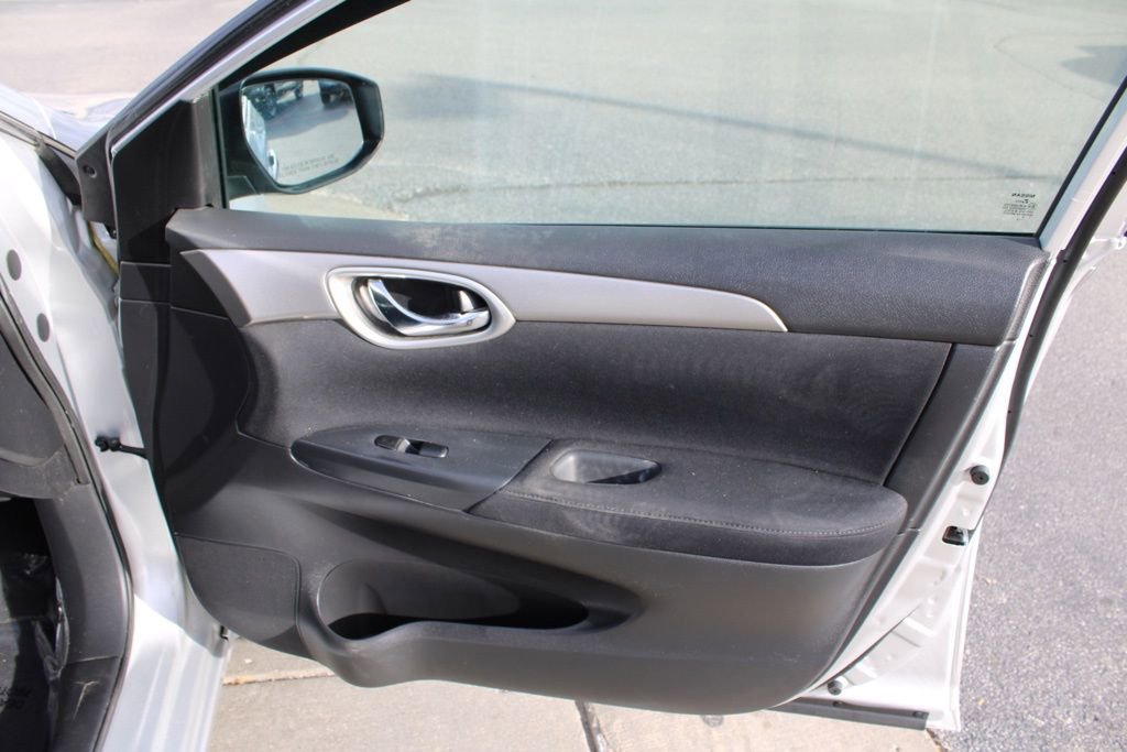 Used 2013 Nissan Sentra S image 19