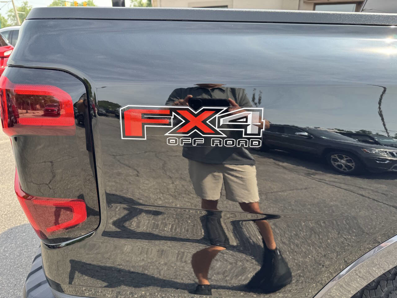 Used 2024 Ford Ranger Lariat w/ FX4 Off-Road Package image 26