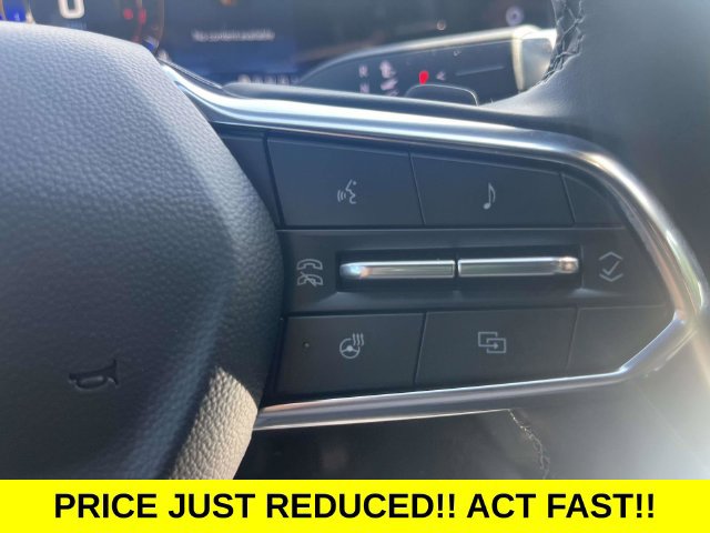 Used 2026 Chevrolet Equinox LT w/ Safety and Technology Package FWD image 24