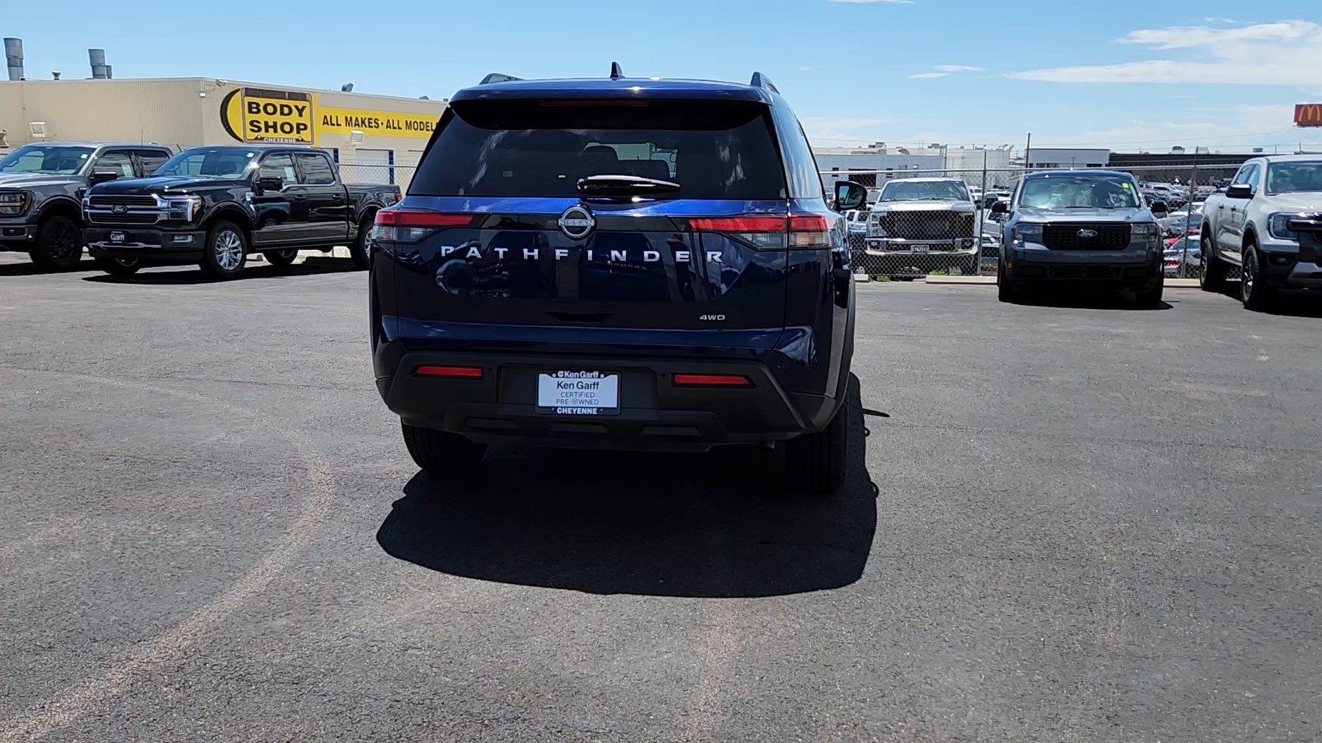 Used 2025 Nissan Pathfinder SV AWD/4WD image 3