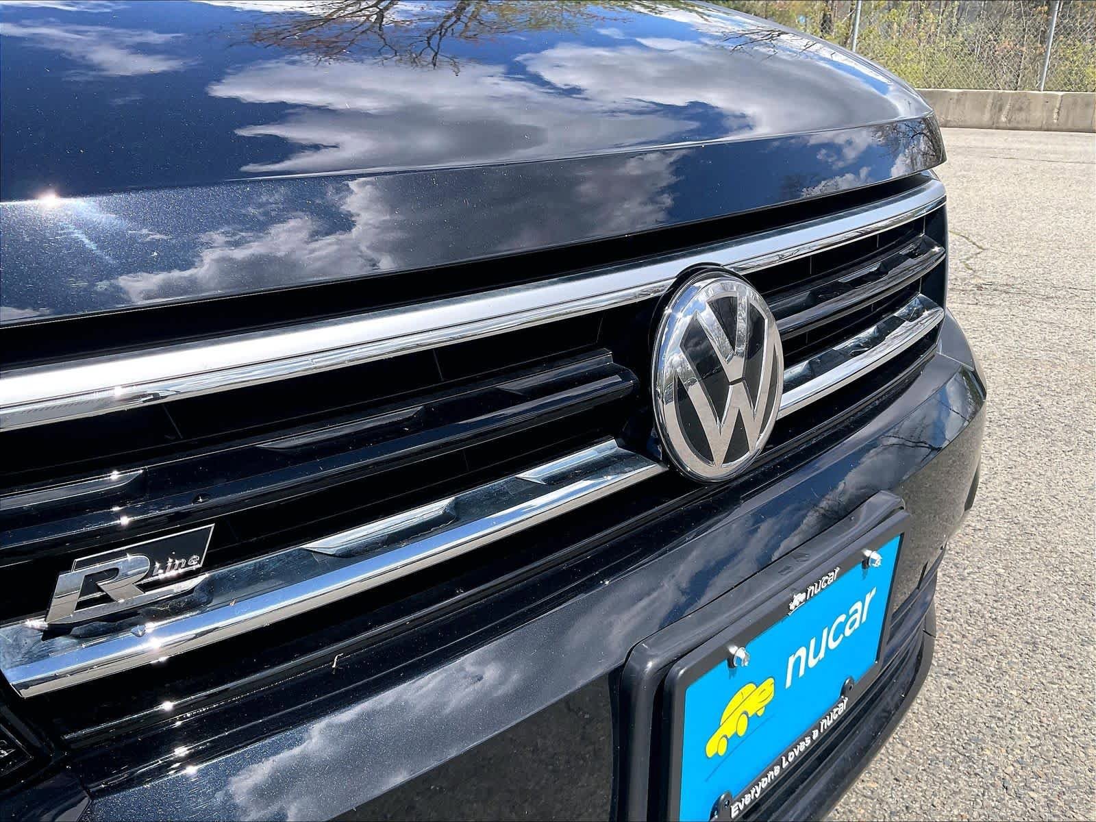 Used 2021 Volkswagen Tiguan SE R-Line AWD/4WD image 31