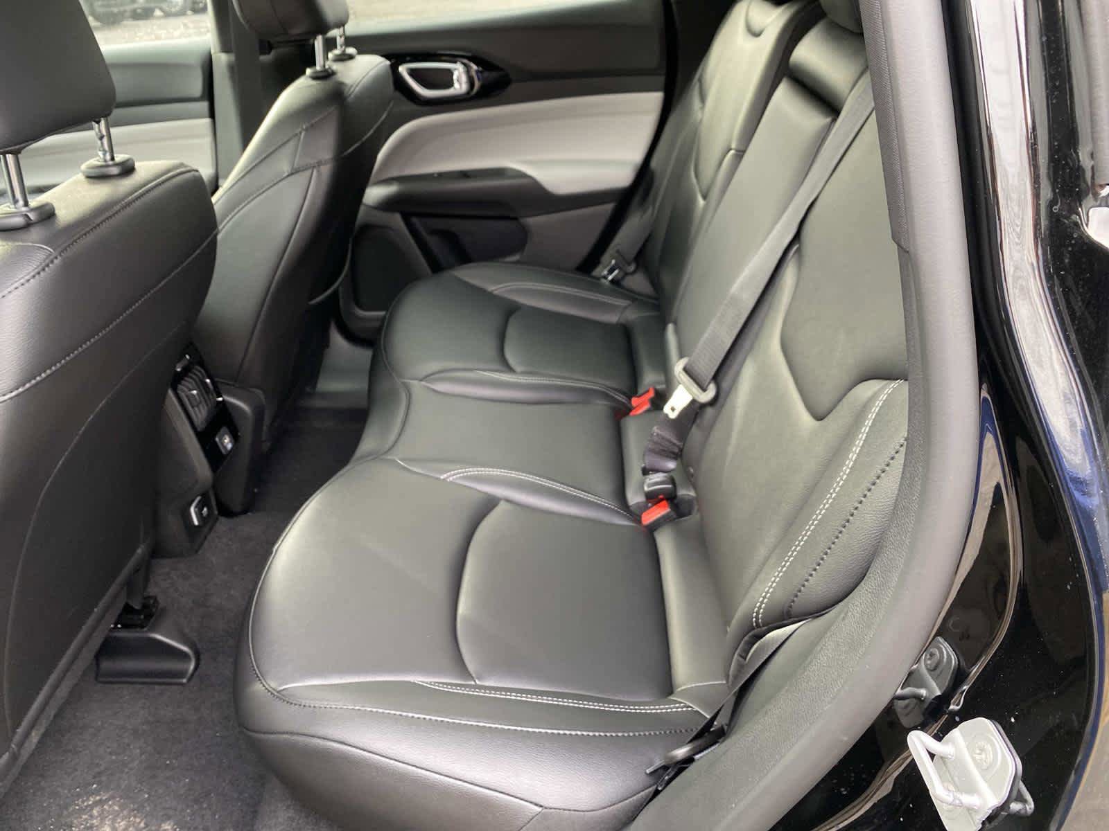 New 2026 Jeep Compass Limited image 7
