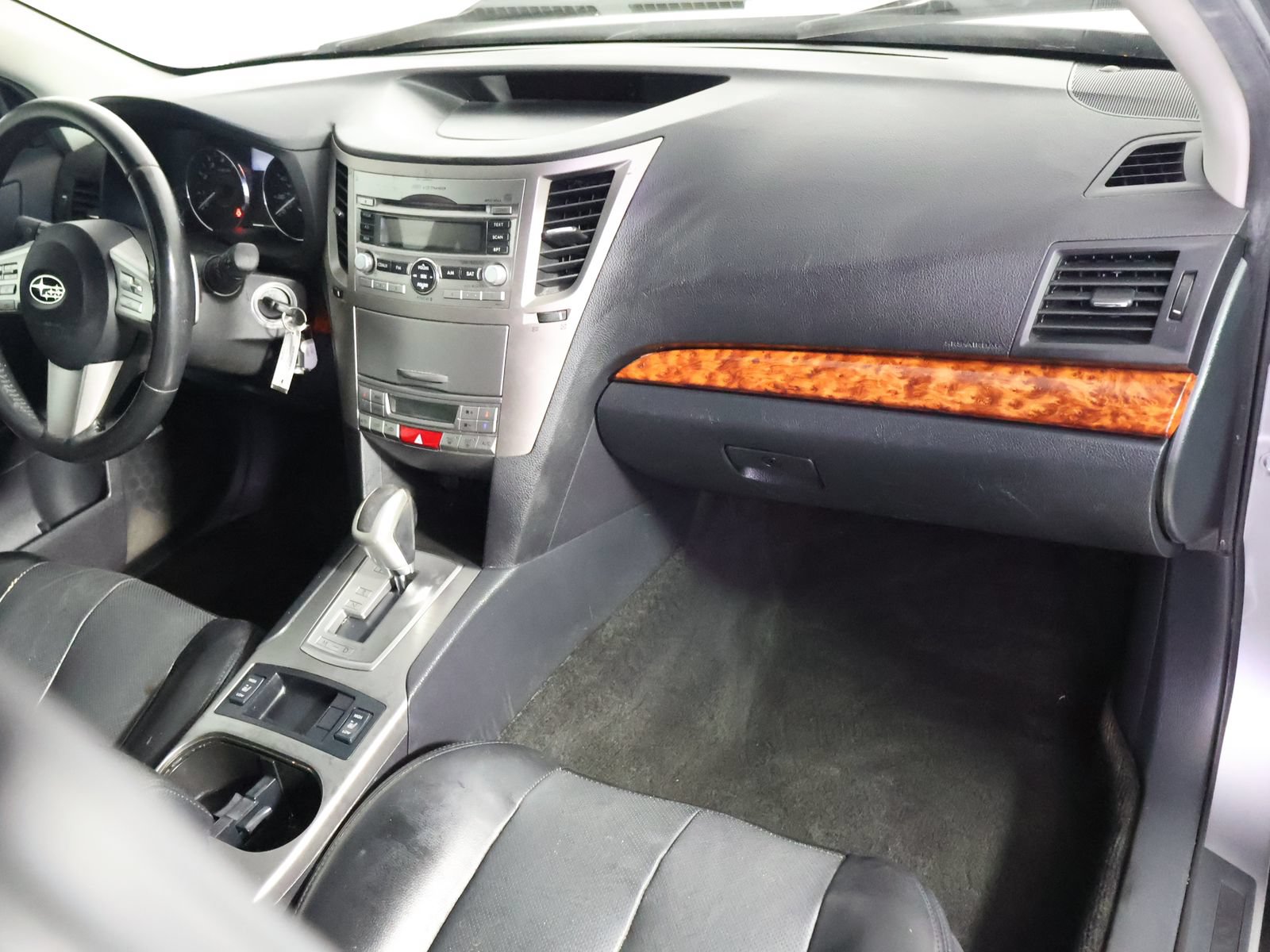 Used 2011 Subaru Outback 2.5i Limited w/ PWR Moonroof Pkg AWD/4WD image 46