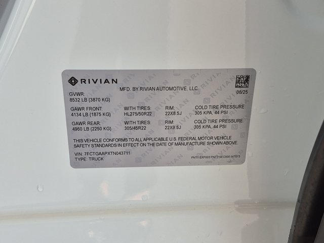 Used 2026 Rivian R1T Premium AWD/4WD image 25