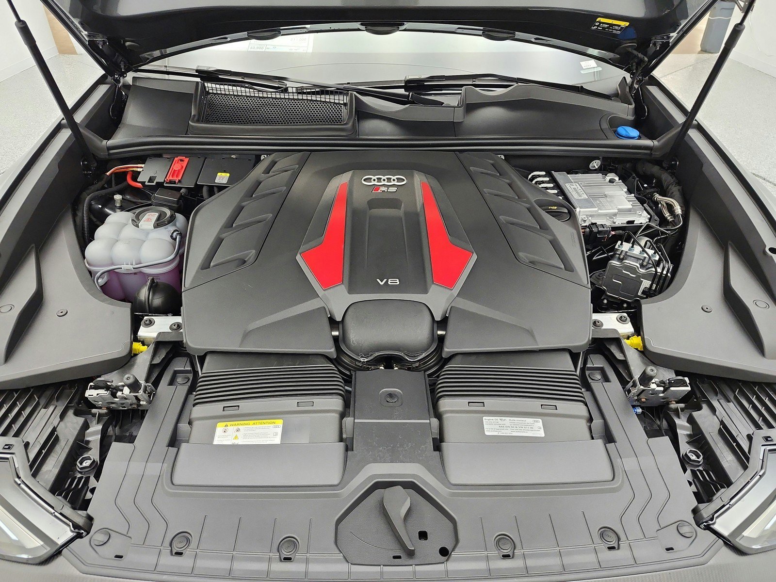 New 2026 Audi RS Q8 performance image 13