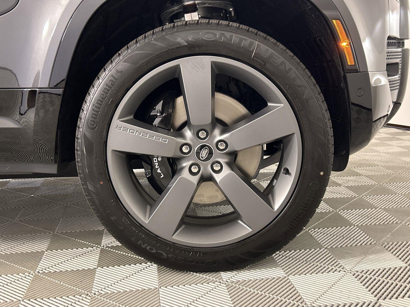 New 2025 Land Rover Defender 130 V8 image 37