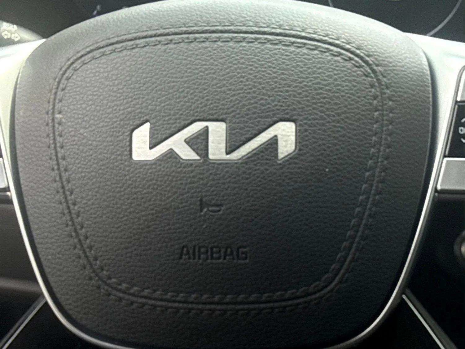 Used 2024 Kia Telluride SX Prestige AWD/4WD image 11