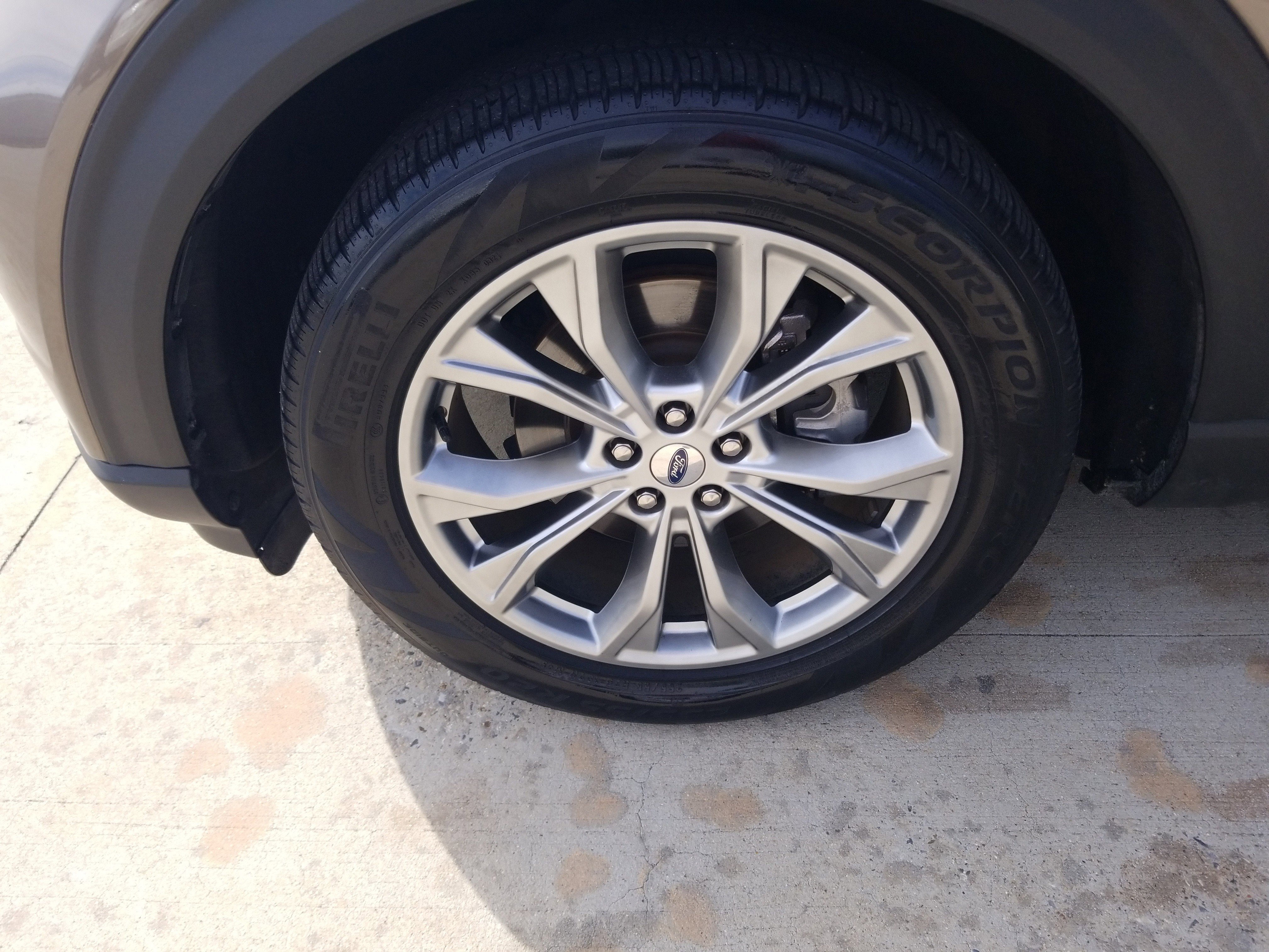 Used 2021 Ford Explorer Limited w/ Equipment Group 301A image 22