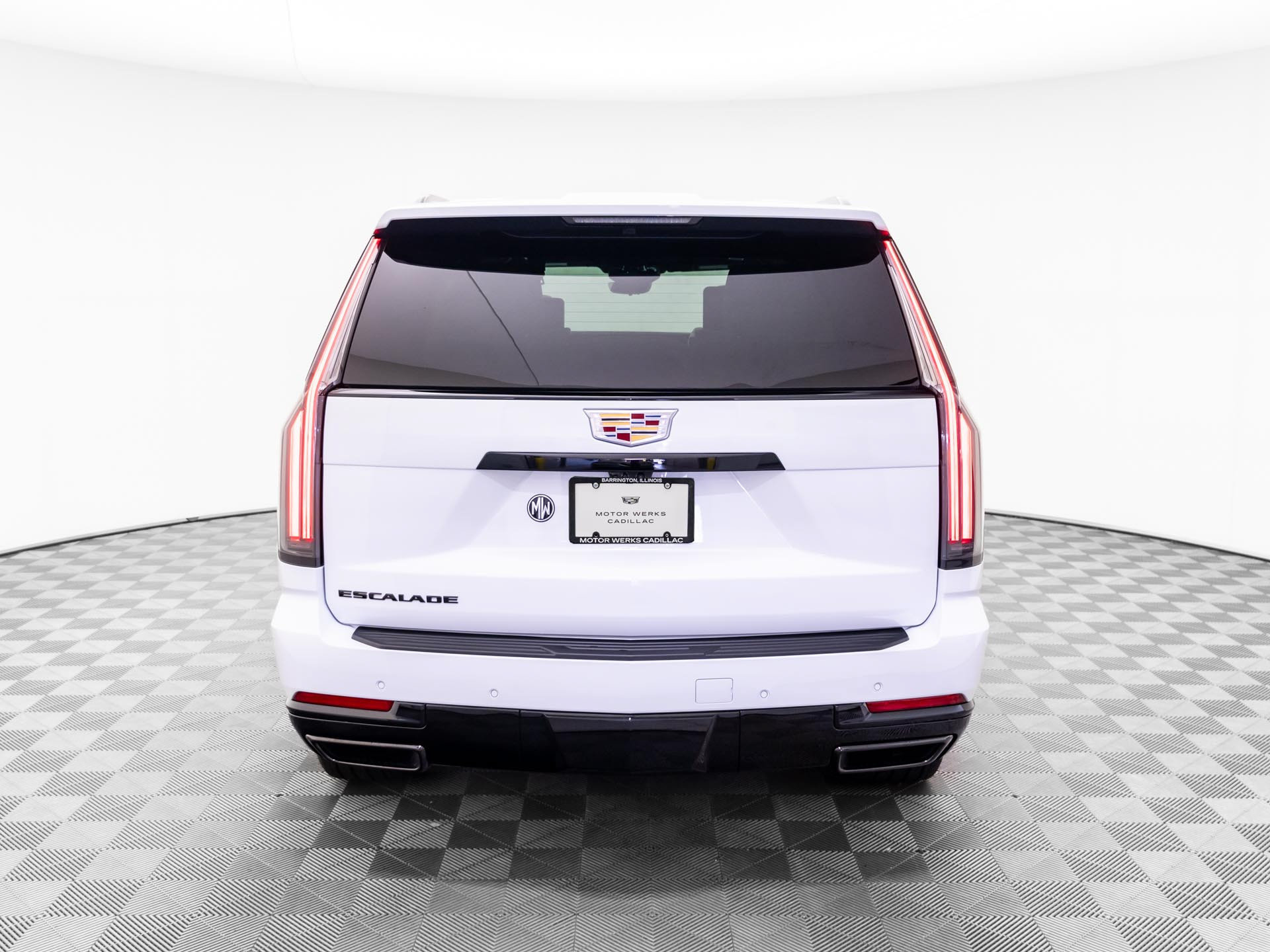 New 2027 Cadillac Escalade Platinum Sport w/ LPO, ONYX Package AWD/4WD image 4