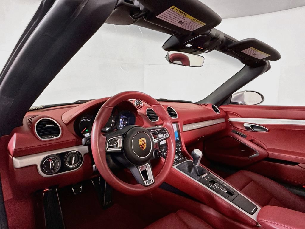 Certified 2022 Porsche 718 Boxster RWD image 11