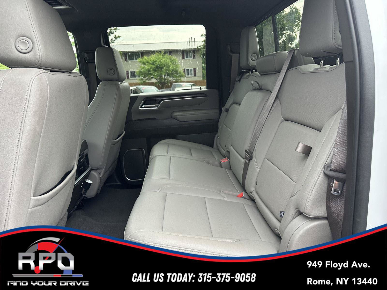 Used 2024 Chevrolet Silverado 2500 LTZ w/ LTZ Convenience Package AWD/4WD image 25