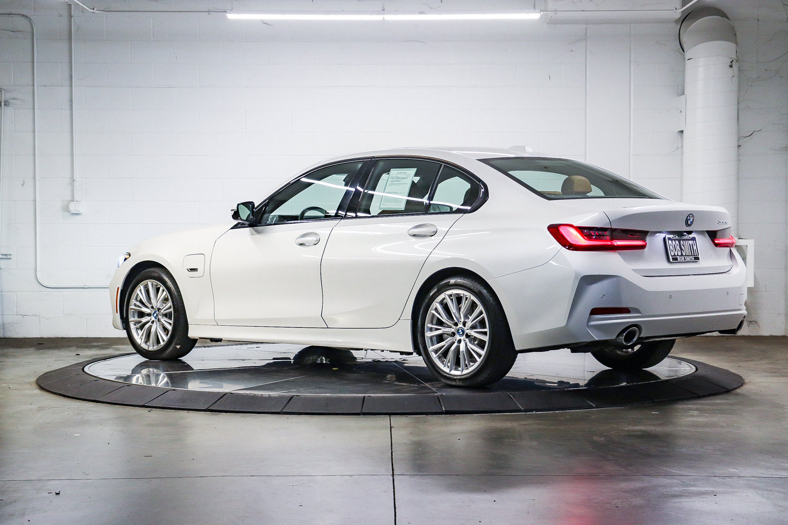 Used 2023 BMW 330e w/ Premium Package RWD image 4