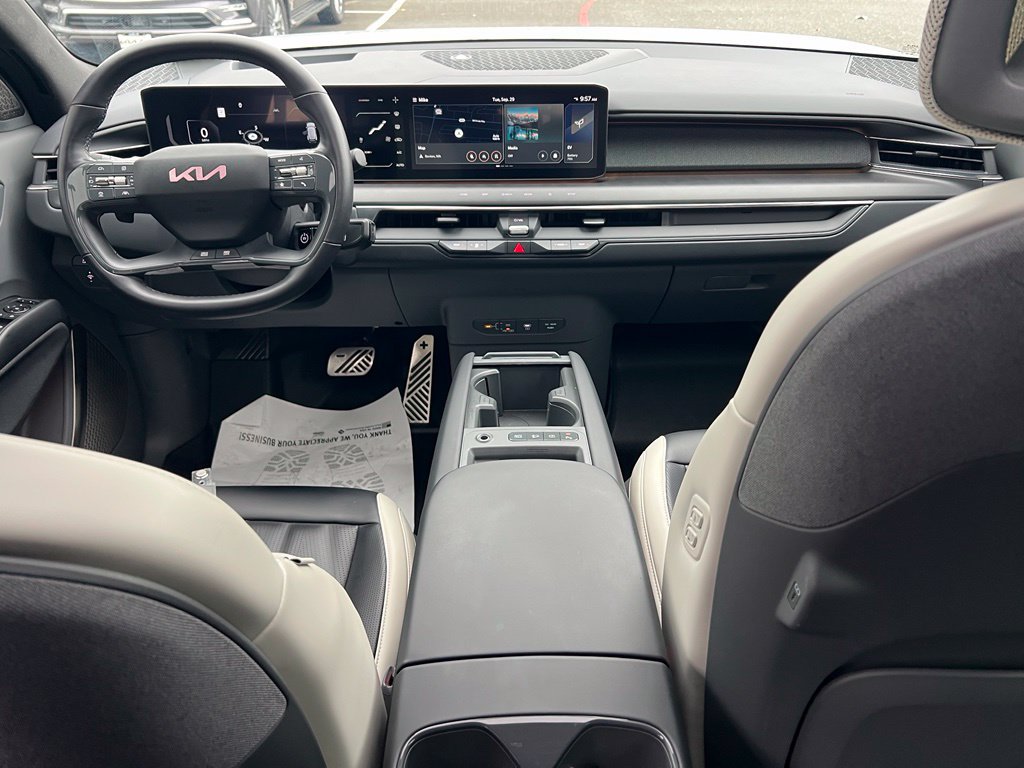 Certified 2024 Kia EV9 GT-Line AWD/4WD image 12