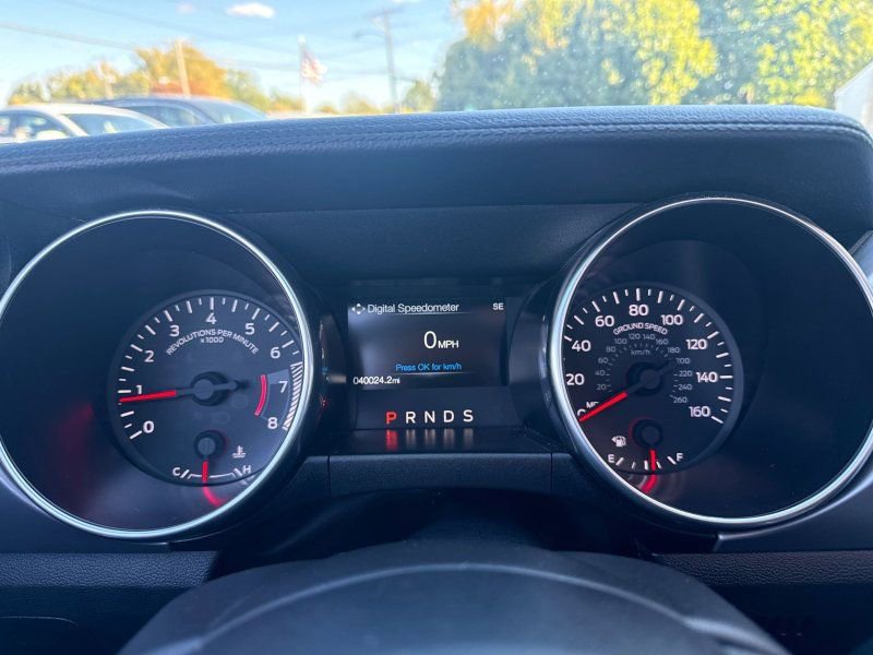 Used 2019 Ford Mustang Premium image 22