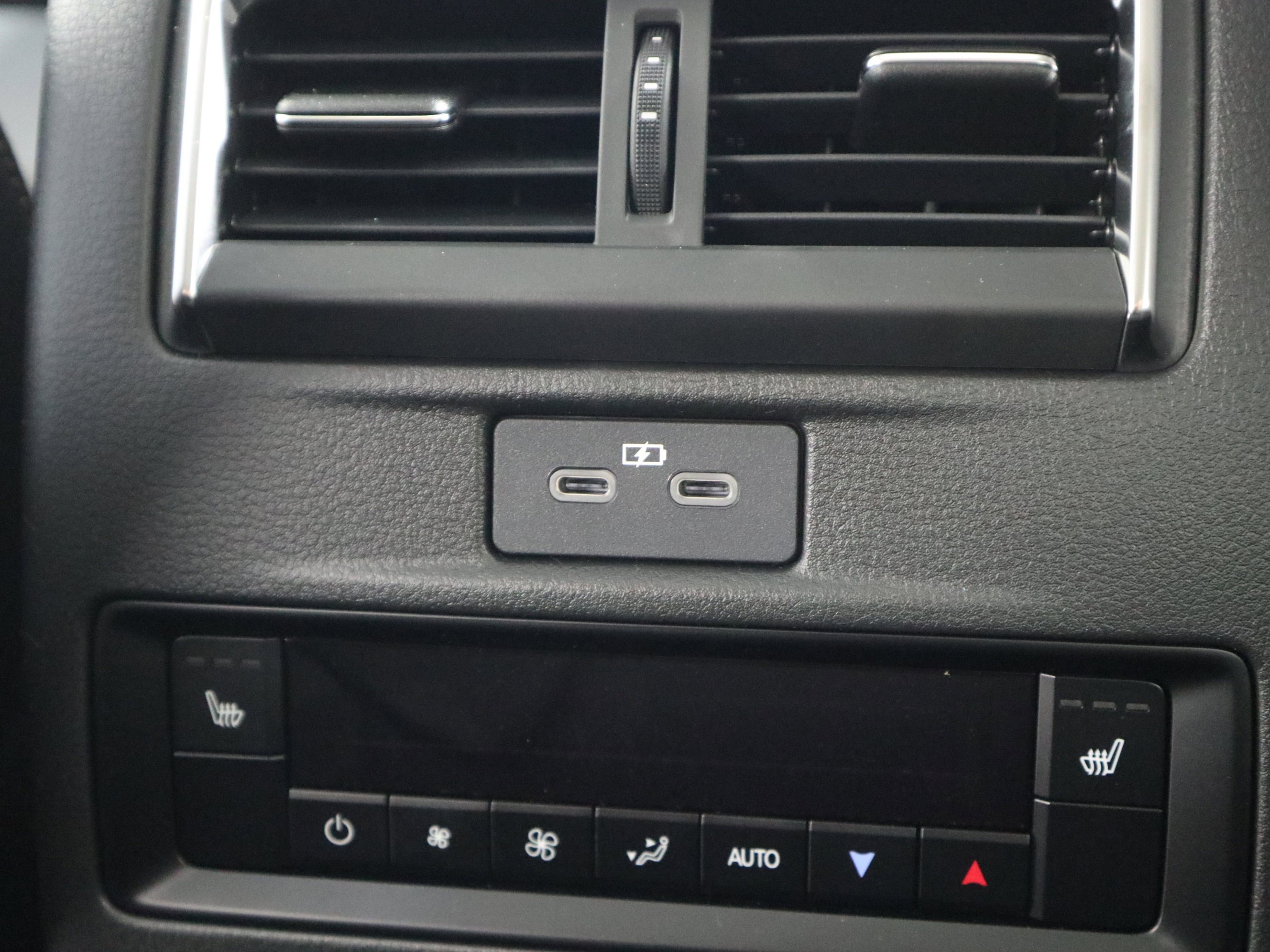 New 2026 MAZDA CX-90 Plug-In Hybrid w/ Preferred AWD/4WD image 15