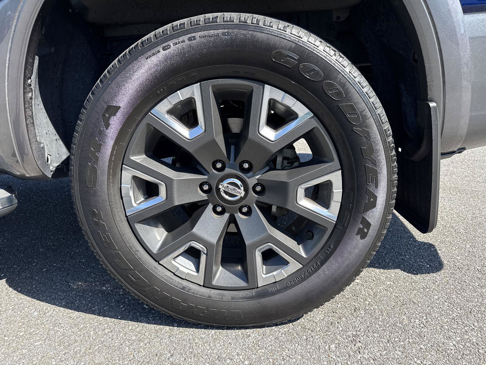 Used 2021 Nissan Titan Platinum Reserve w/ Moonroof Package AWD/4WD image 10