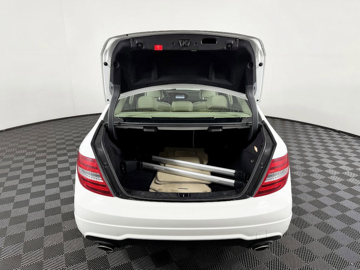 Used 2014 Mercedes-Benz C 300 4MATIC Sedan image 13