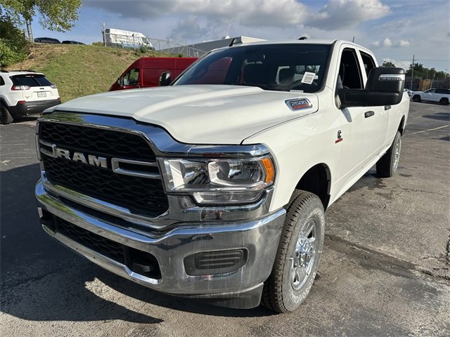 Used 2024 RAM 2500 Tradesman w/ Chrome Appearance Group image 2