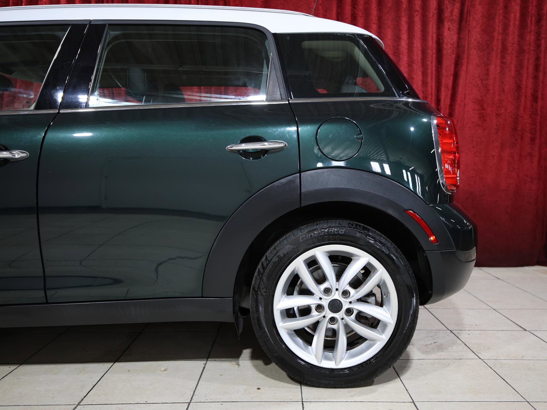 Used 2012 MINI Cooper Countryman FWD image 6