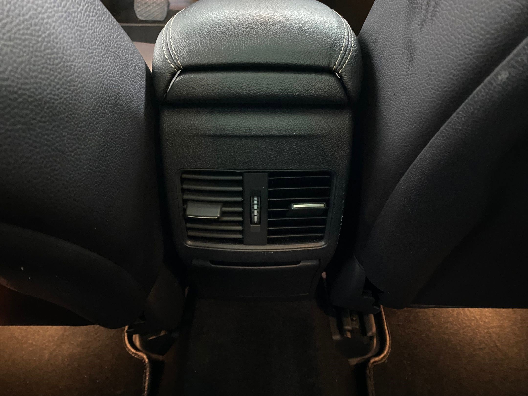 Certified 2017 Mercedes-Benz GLA 250 image 28