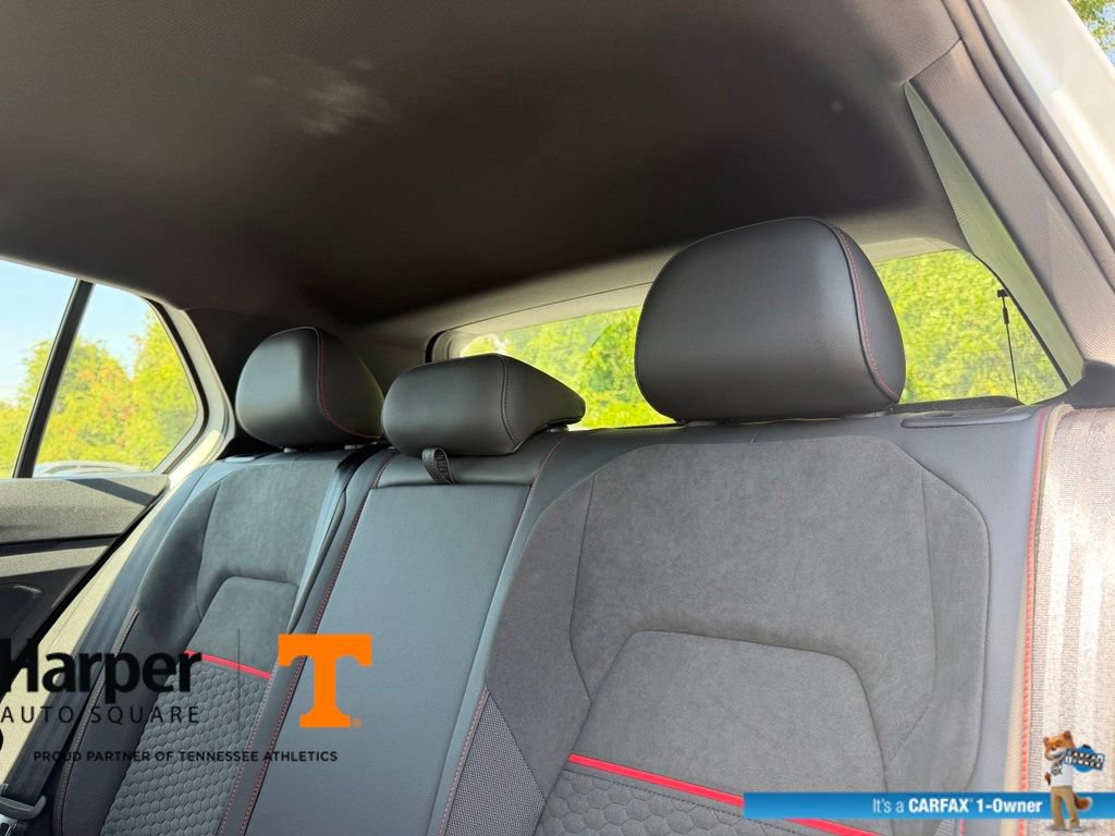 Used 2025 Volkswagen GTI SE FWD image 9