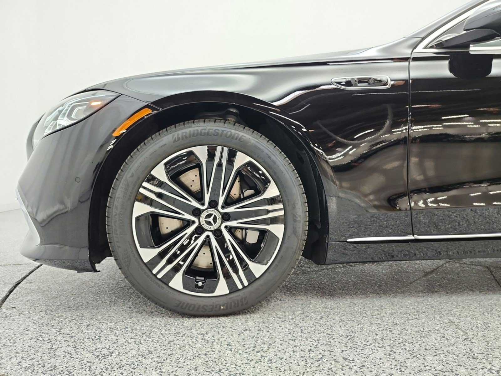 New 2027 Mercedes-Benz S 580 4MATIC Sedan image 15