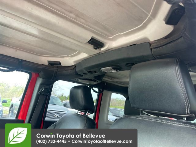 Used 2013 Jeep Wrangler Unlimited Sahara image 24