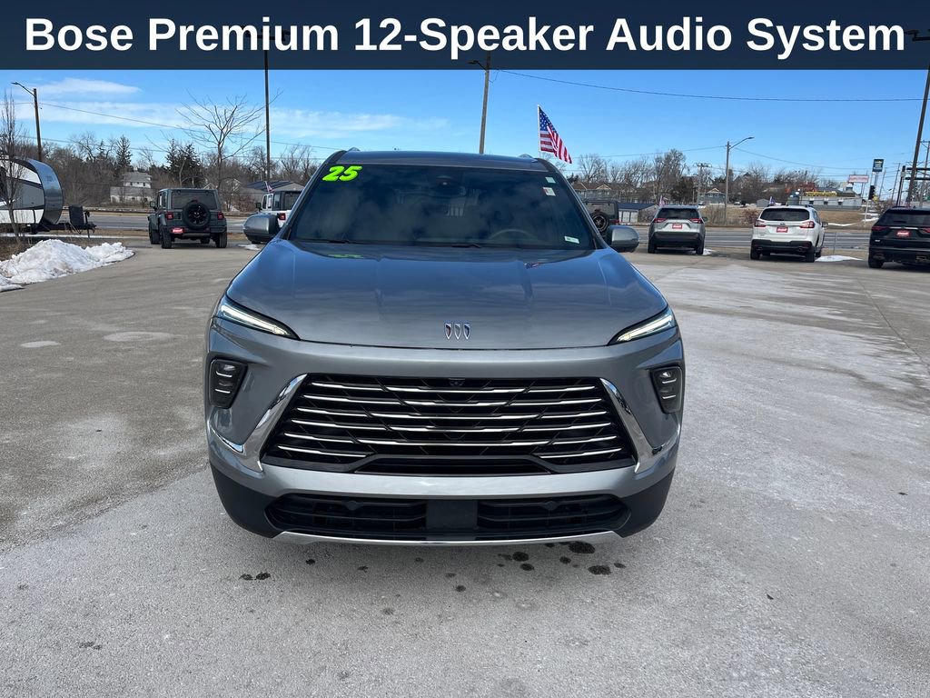 Used 2025 Buick Enclave Preferred image 9