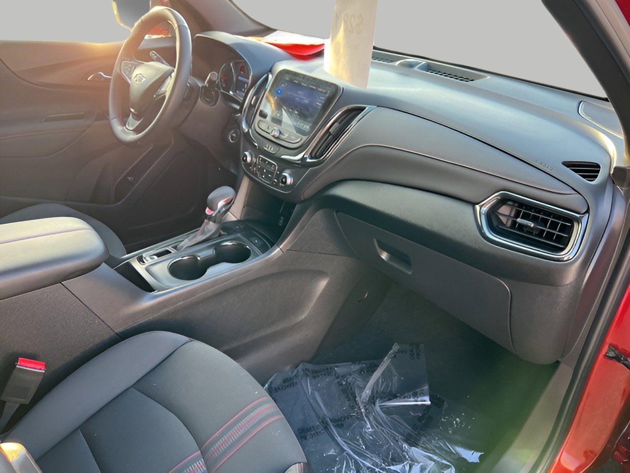 Used 2024 Chevrolet Equinox RS image 34