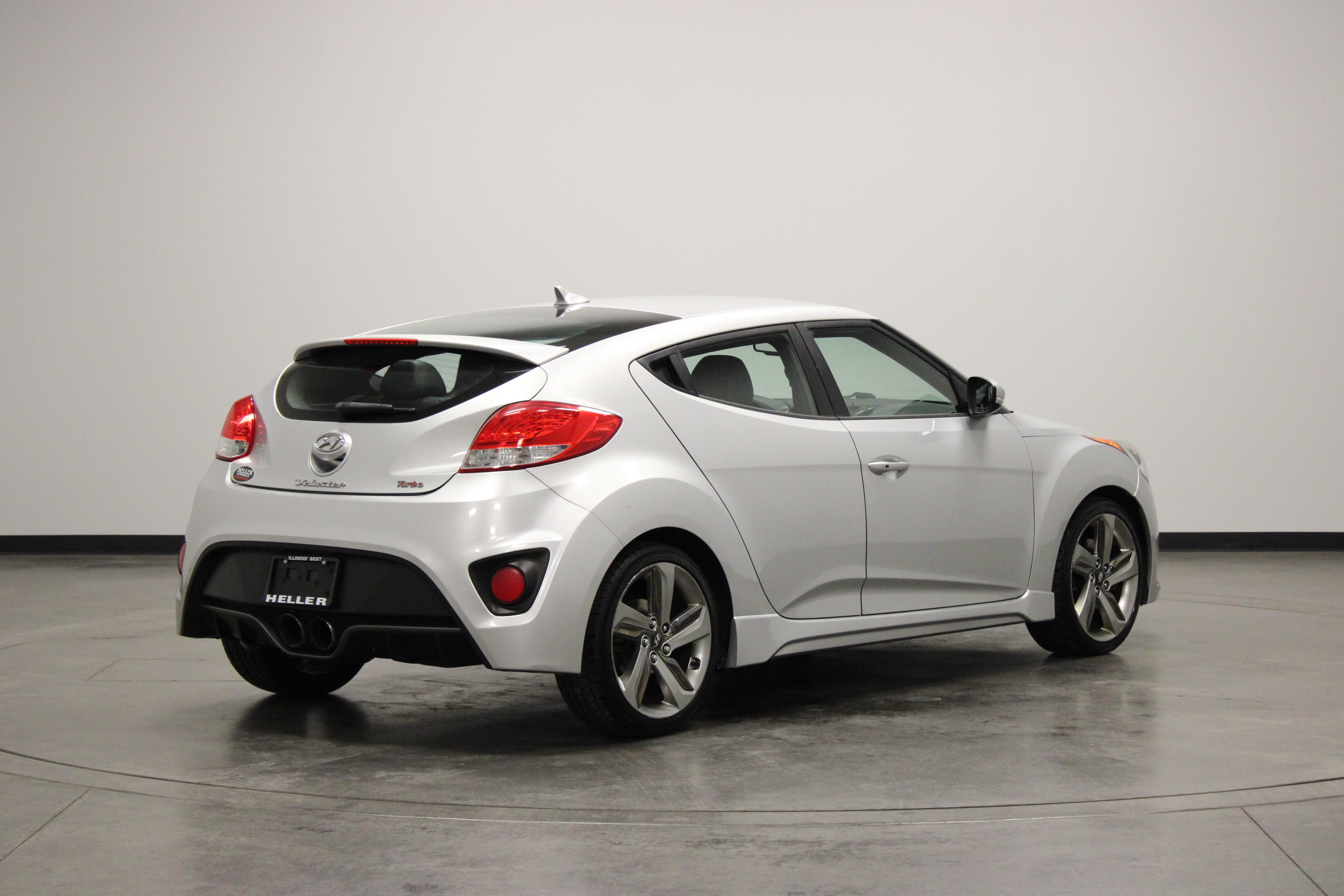 Used 2013 Hyundai Veloster Turbo FWD image 8