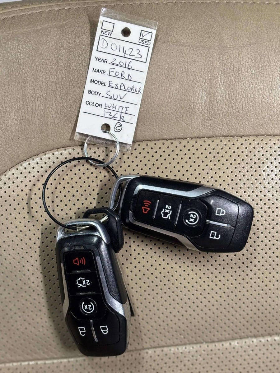 Used 2016 Ford Explorer Limited image 41