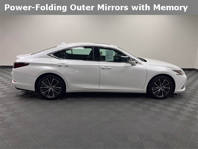 Used 2025 Lexus ES 350 w/ Premium Package image 4