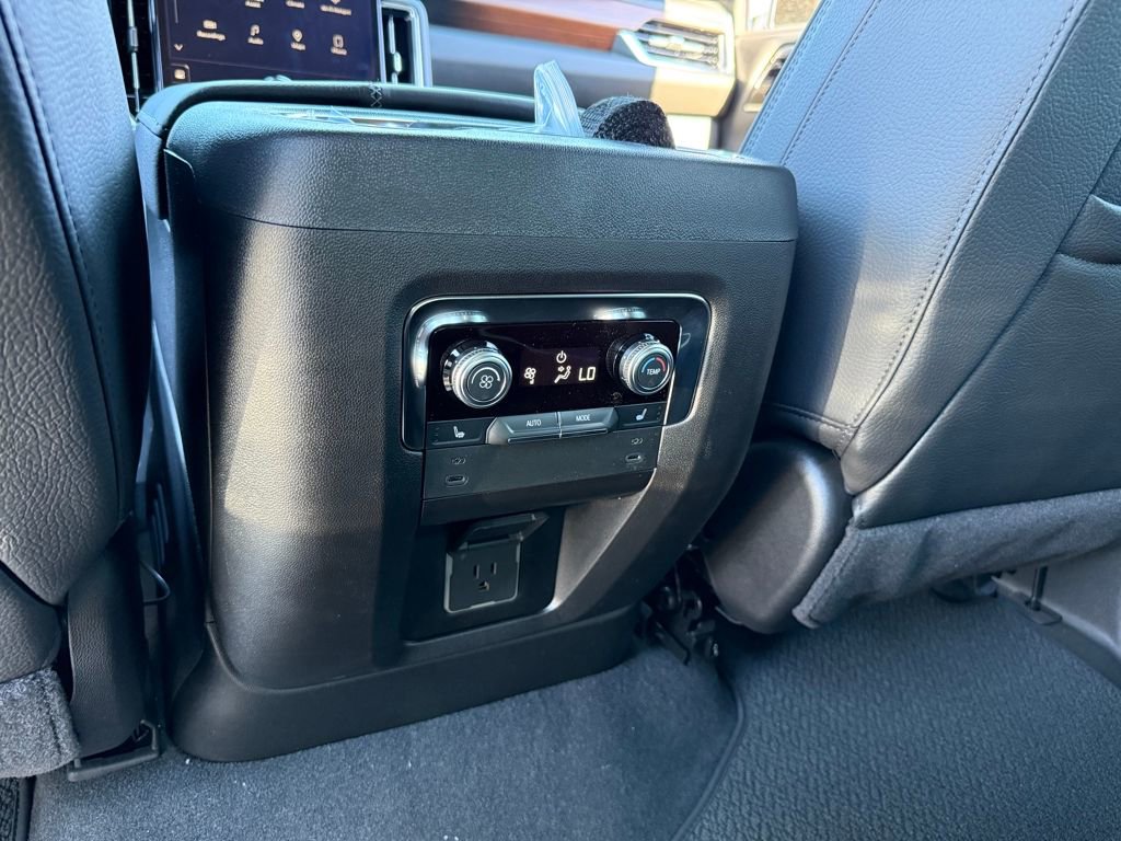 New 2026 GMC Yukon Denali w/ Sun & Power Step Package image 20