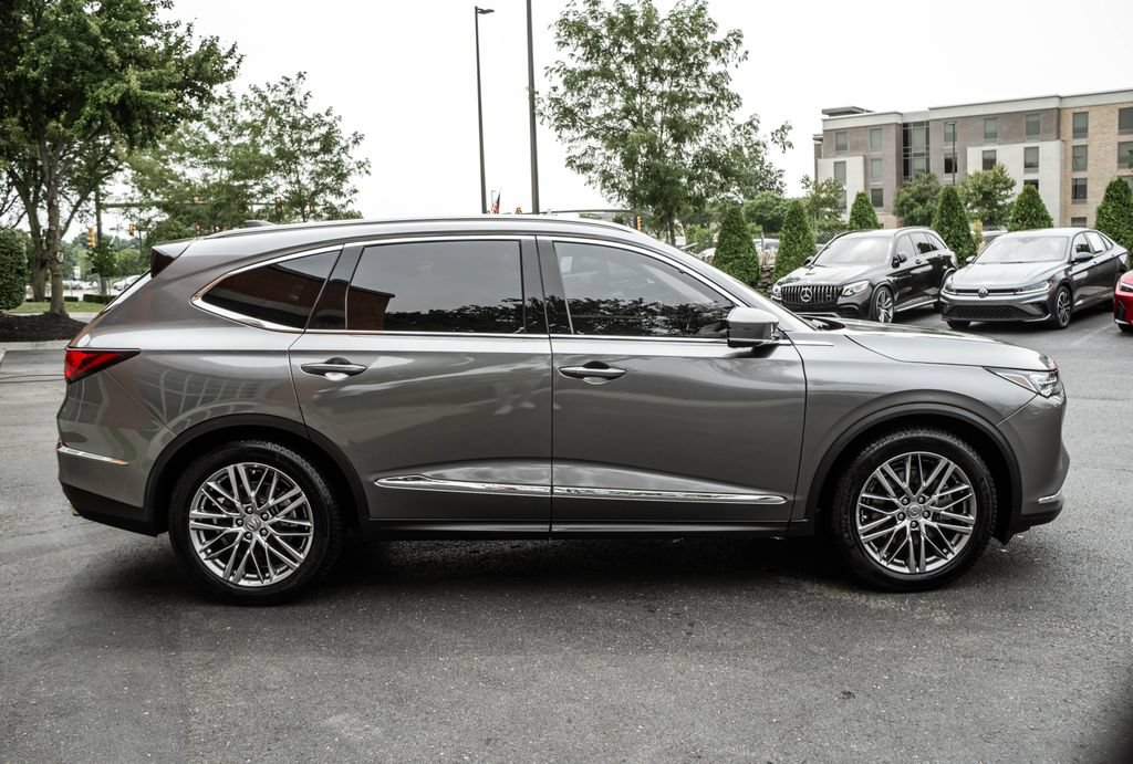 Used 2023 Acura MDX w/ Advance Package AWD/4WD image 3