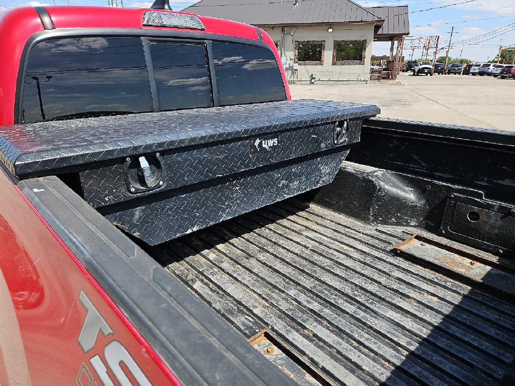Used 2022 Toyota Tacoma SR AWD/4WD image 15