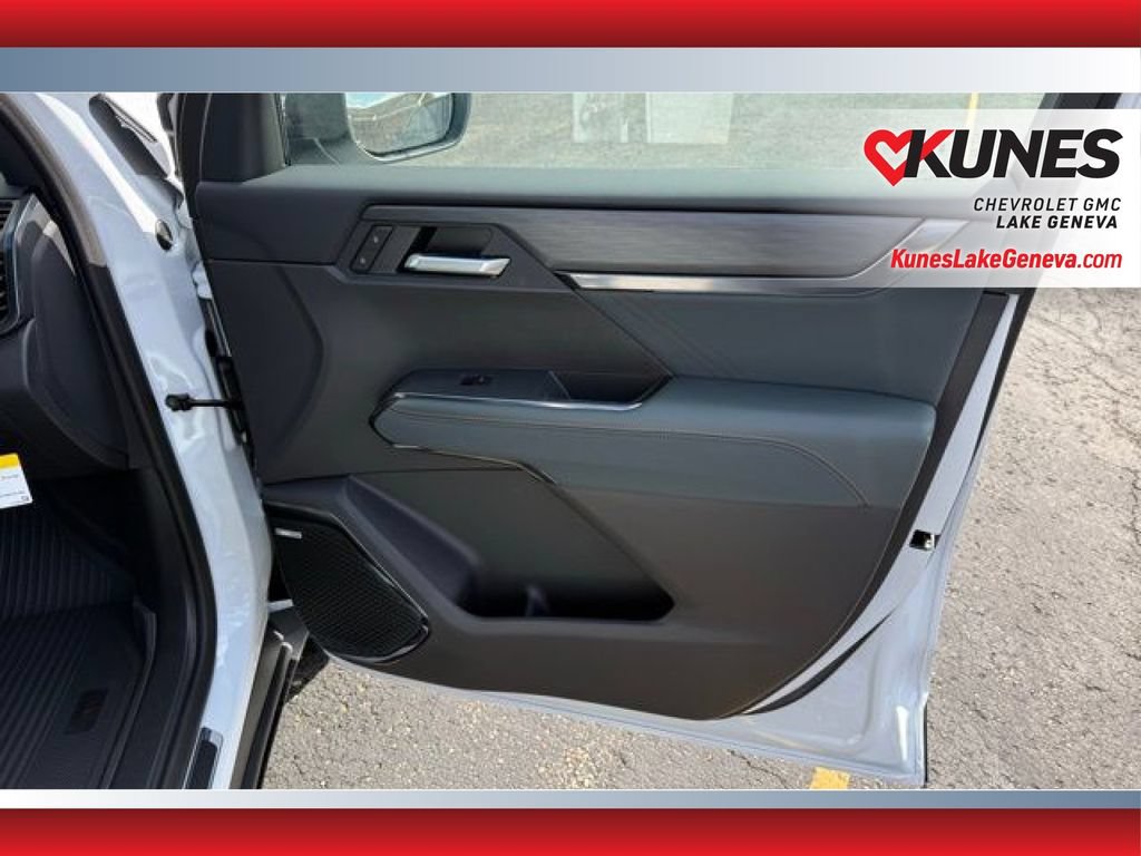 New 2026 GMC Acadia AT4 w/ Luxury Package AWD/4WD image 22