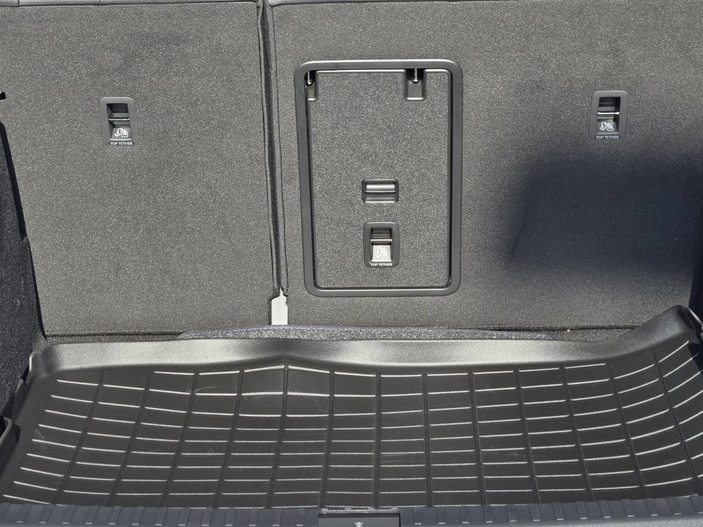 New 2026 Volkswagen Taos SE FWD image 29