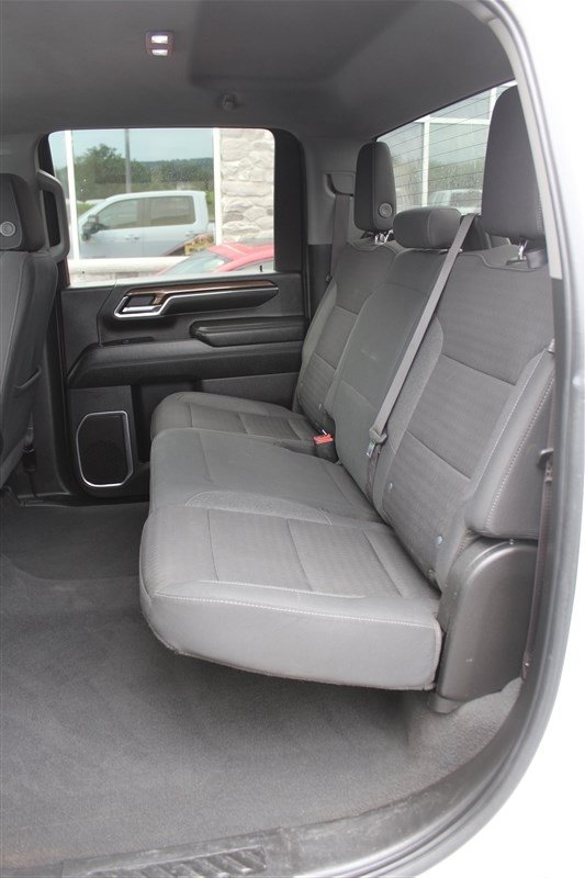 Used 2024 Chevrolet Silverado 2500 LT AWD/4WD image 18
