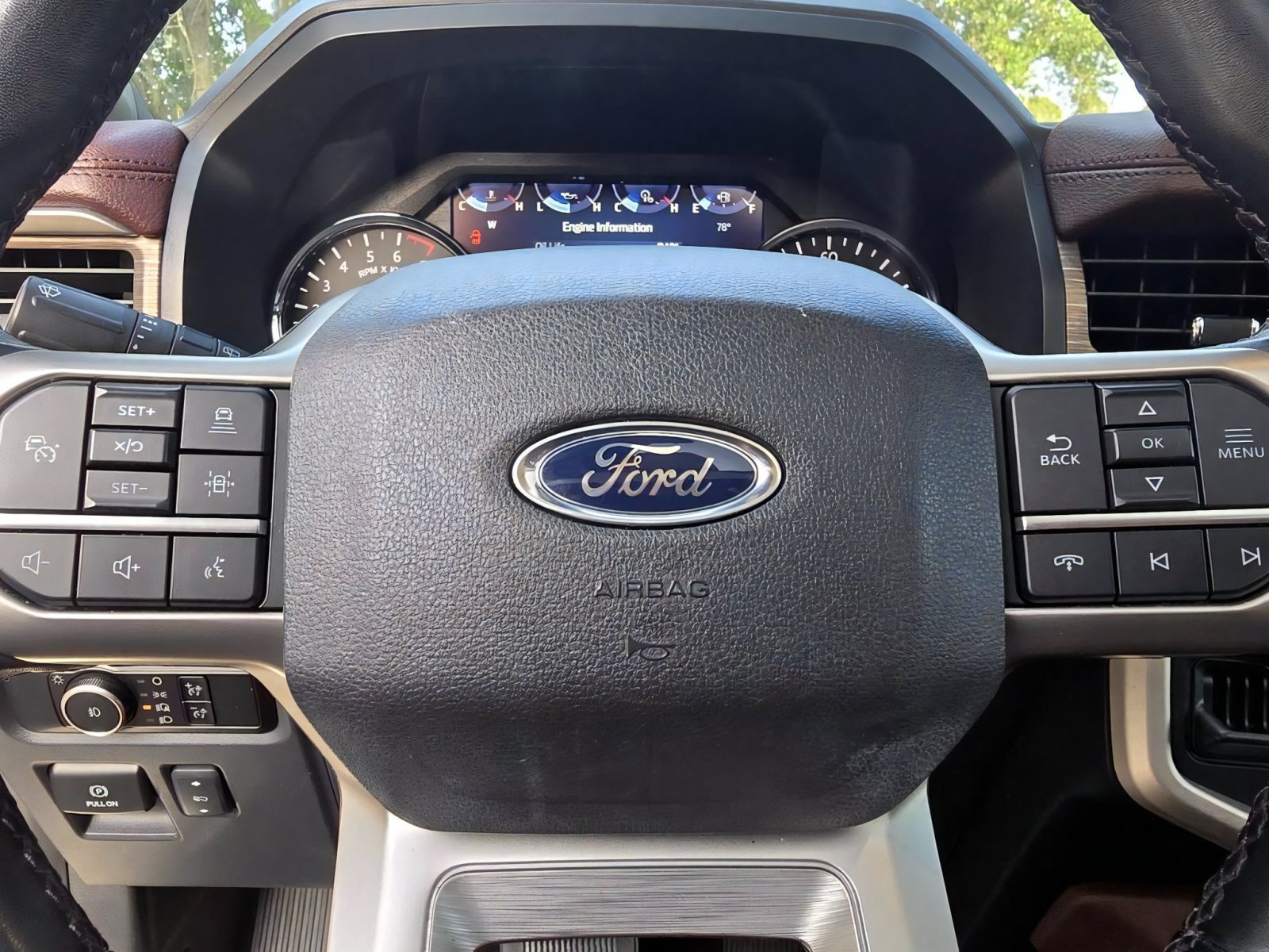 Used 2023 Ford Expedition Limited RWD image 35