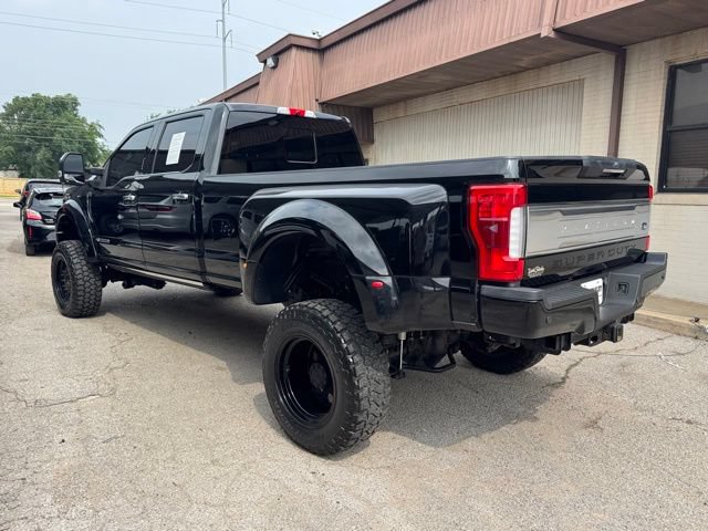 Used 2018 Ford F450 Platinum w/ Platinum Ultimate Package AWD/4WD image 4