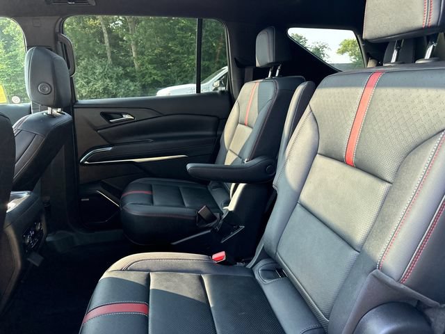 Used 2024 Chevrolet Traverse RS AWD/4WD image 19