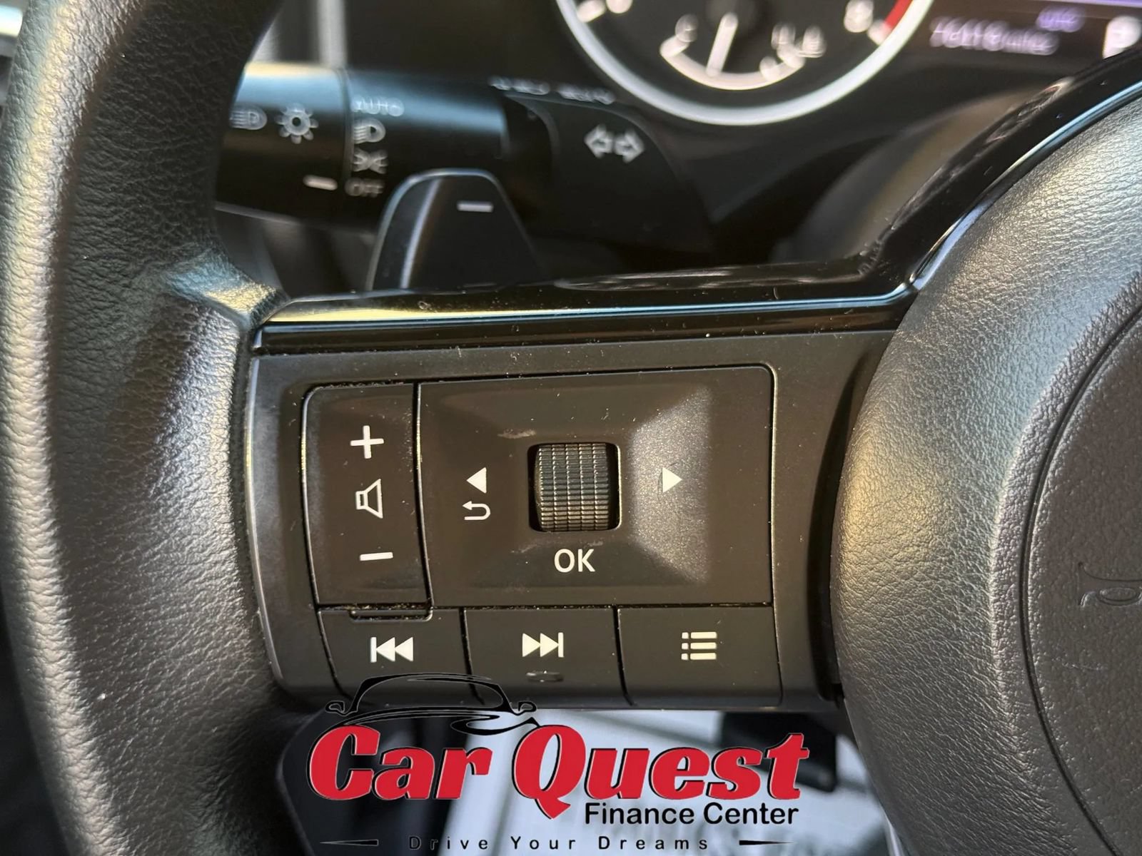 Used 2021 Nissan Rogue SV AWD/4WD image 30