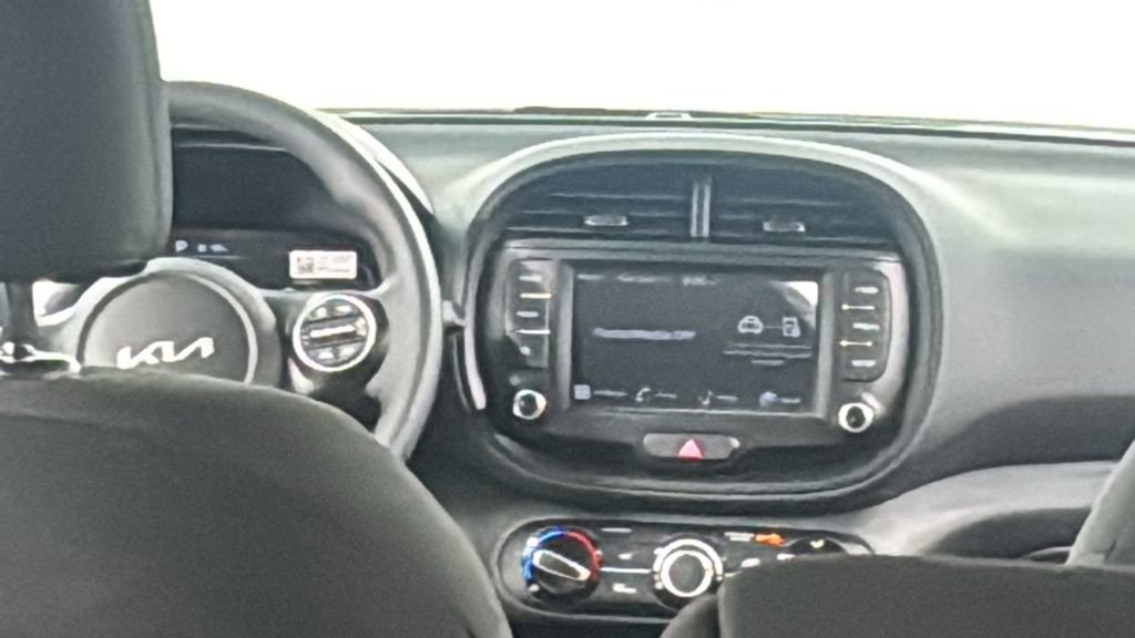 New 2025 Kia Soul LX image 16