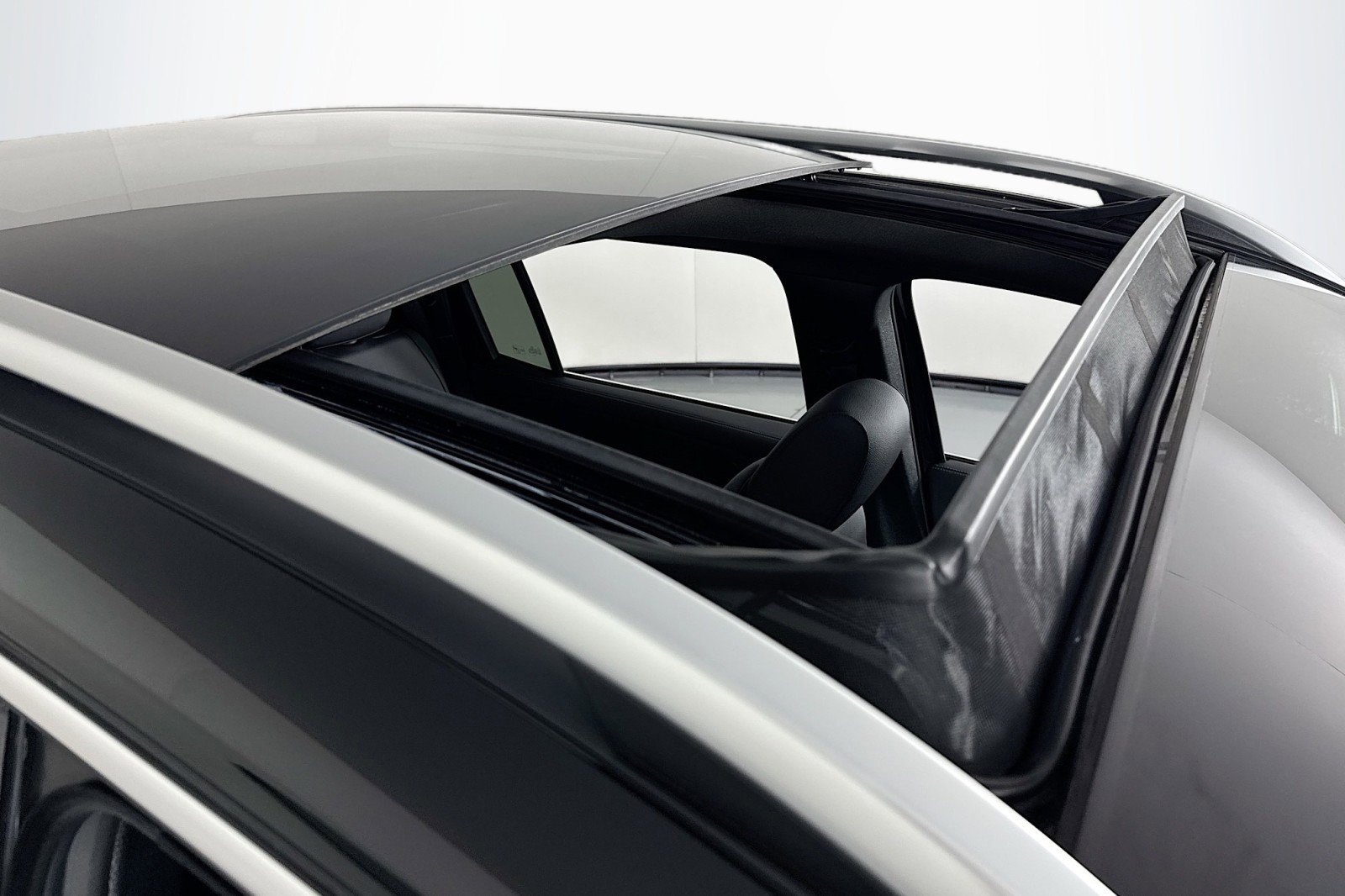 New 2026 Mercedes-Benz GLB 250 image 22