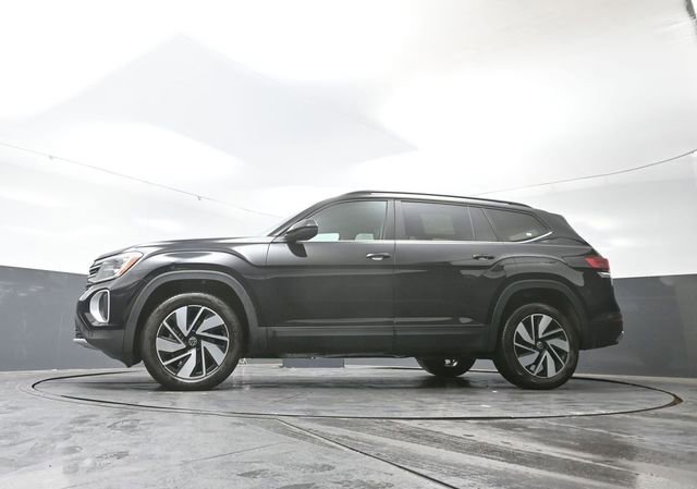 Used 2025 Volkswagen Atlas SE AWD/4WD image 52